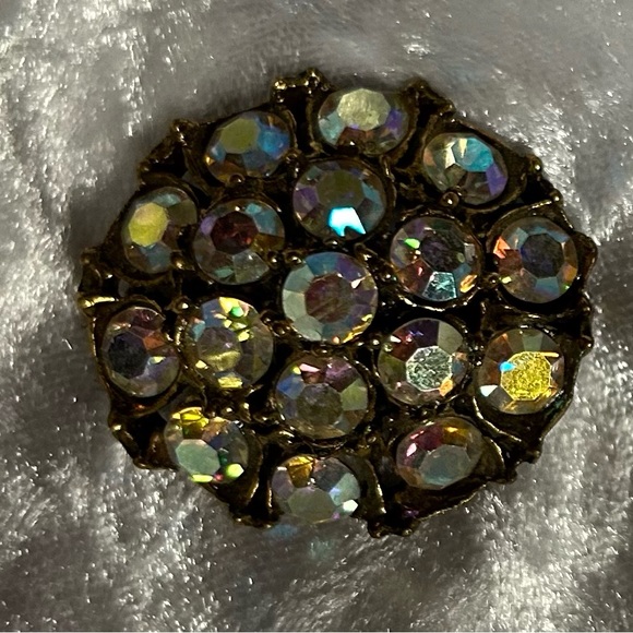 1960’s~ Sparkling Aurora Borealis Cluster Circle Brooch/Pin - Picture 4 of 12